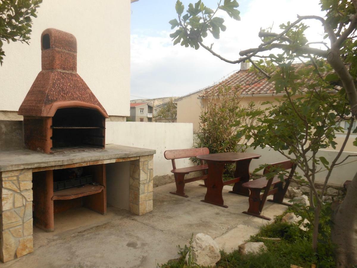 Donami Apartments Pag Town Εξωτερικό φωτογραφία